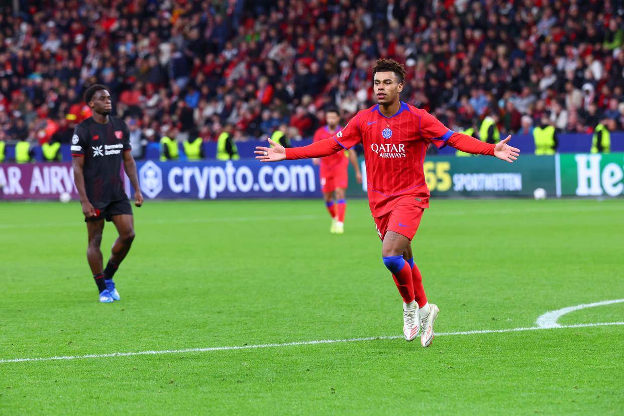 门兴格拉德巴赫训练开放日,冲刺阶段豪取连胜引欢呼,德甲在即,轮换策略成焦点的简单介绍 门兴格拉德巴赫训练开放日,冲刺阶段豪取连胜引欢呼,德甲在即,轮换策略成焦点的简单介绍